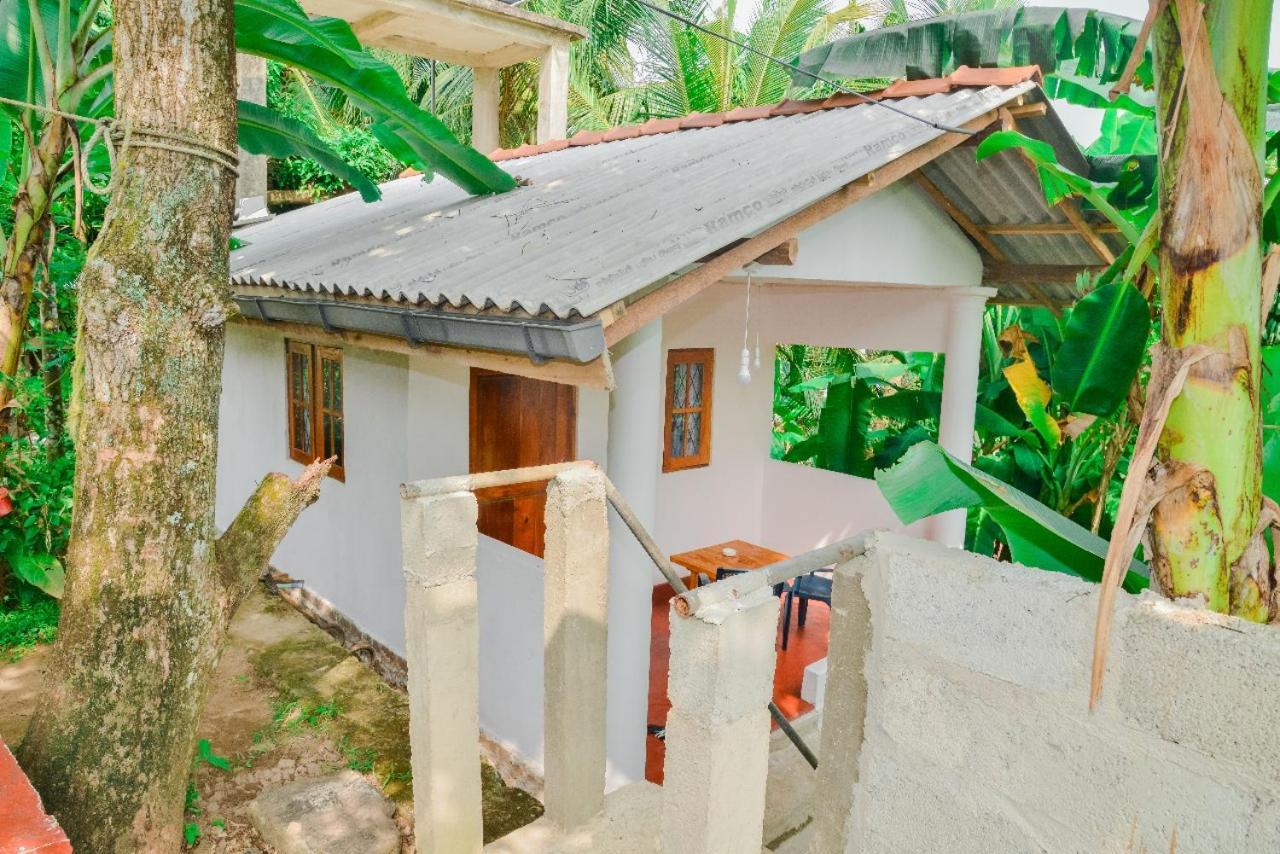 Séjour chez l'habitant Pradeepa House Unawatuna